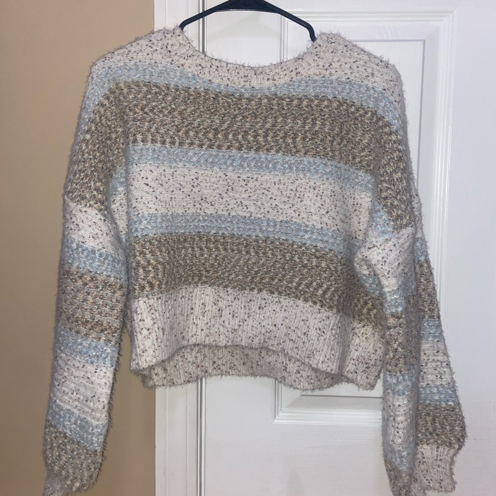 STRIPED SWEATER